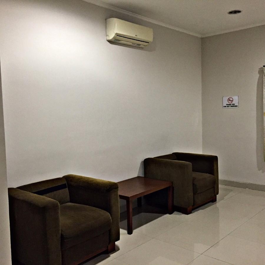 Greensa Inn Surabaya Exterior photo
