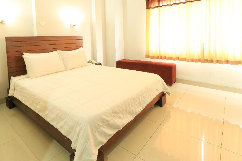 Greensa Inn Surabaya Exterior photo